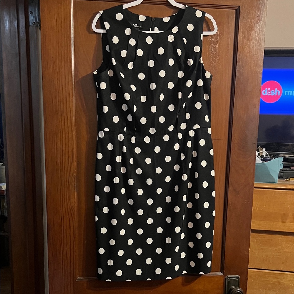 Adrianna Papell‎ Black and White Polka Dot Midi Dress